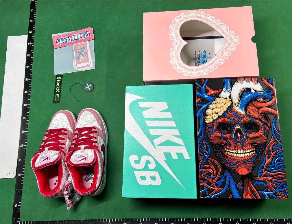 Nike SB Dunk Low StrangeLove Skateboards - OopBuy Spreadsheet