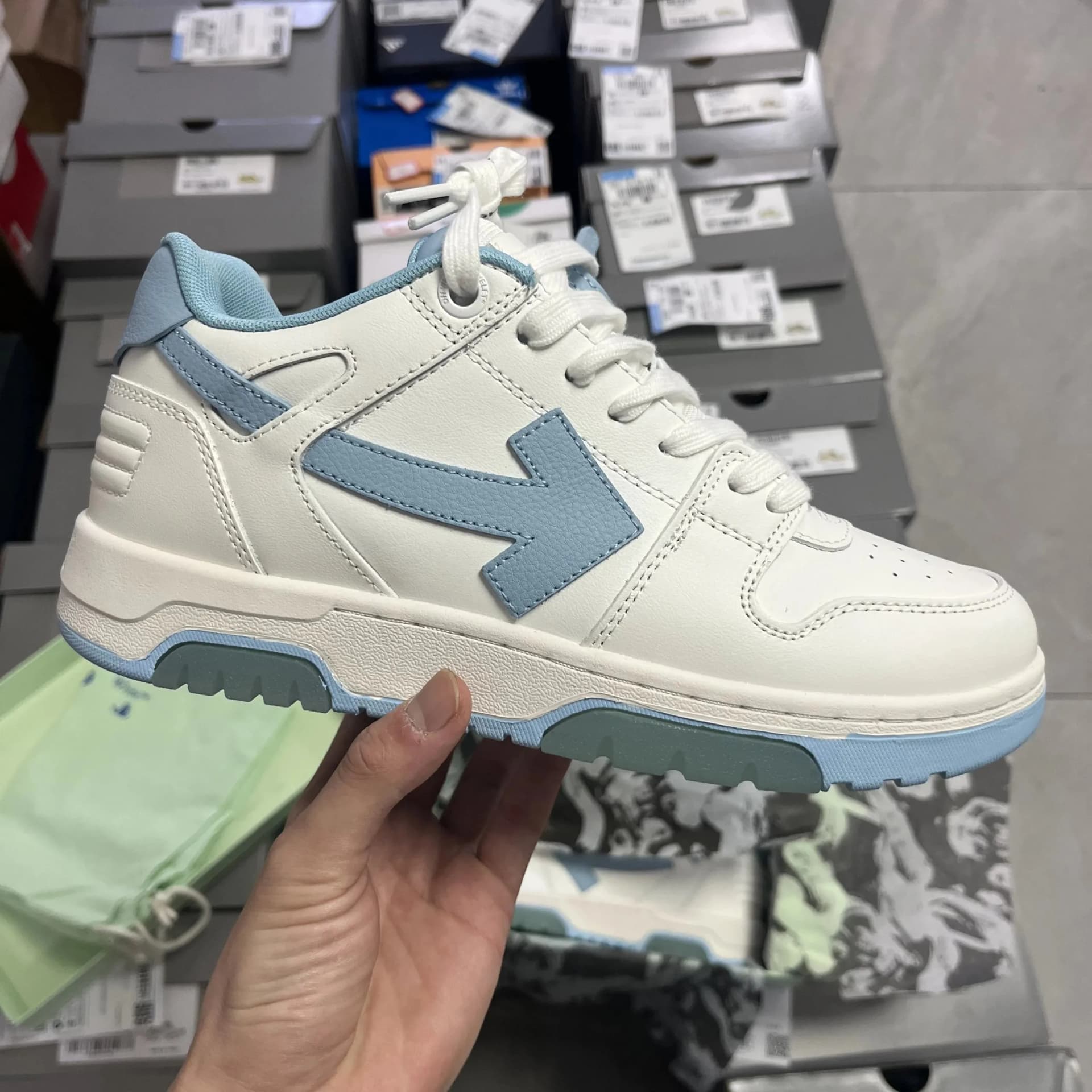 OFF WHITE OUT OF OFFICE BEST BATCH