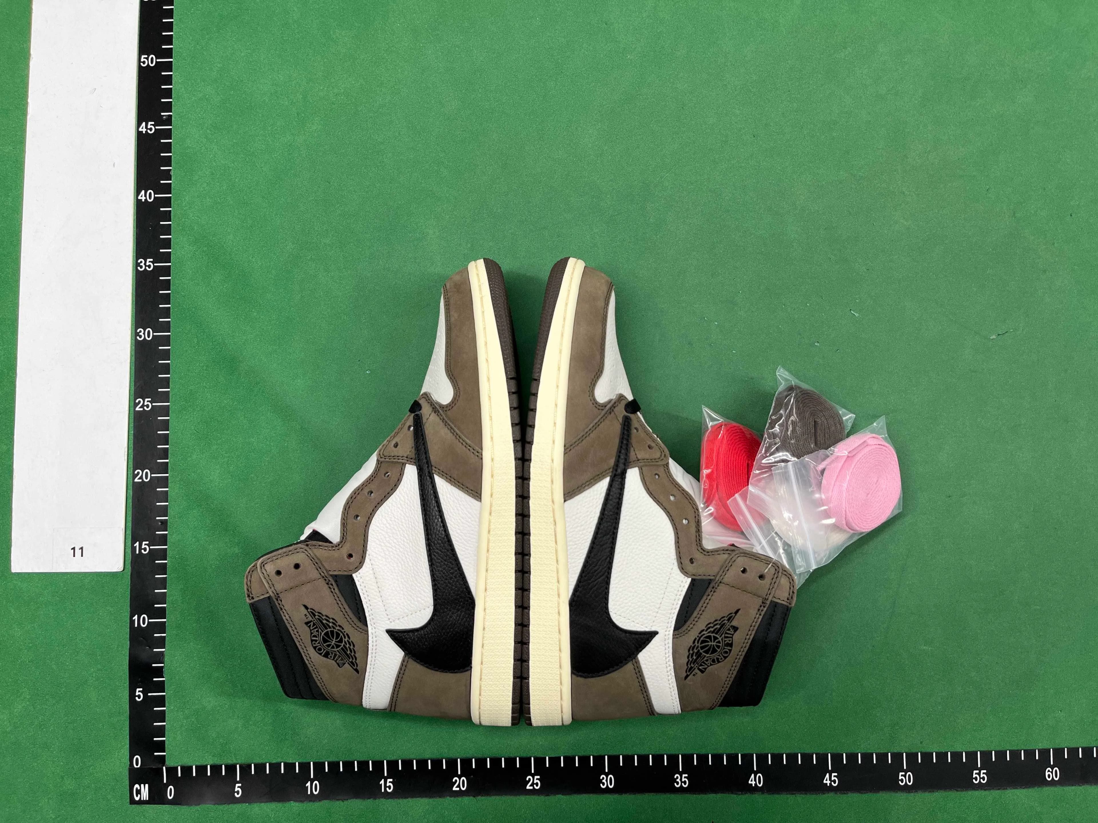 1:1 Jordan 1 Travis Scott Reverse Mochas - Image 2