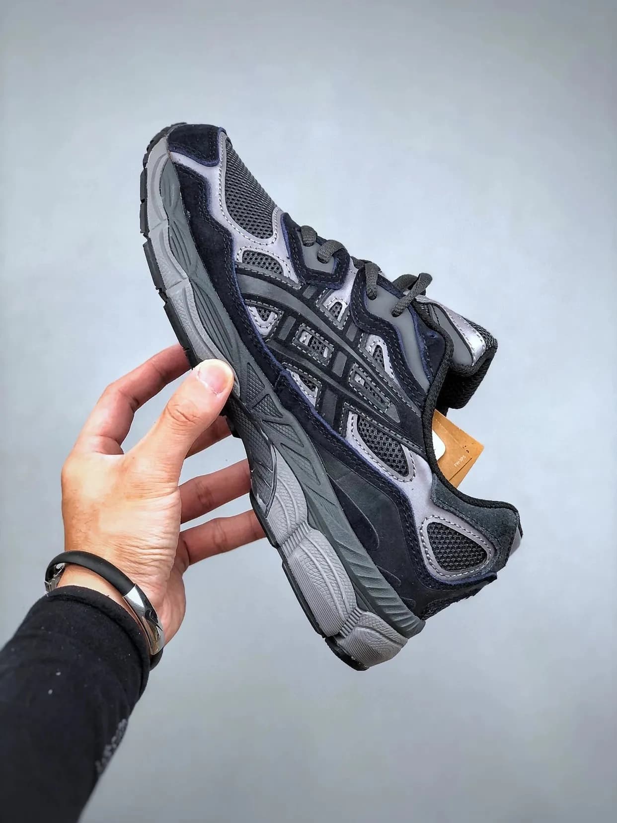 Asics running top batch - Image 2