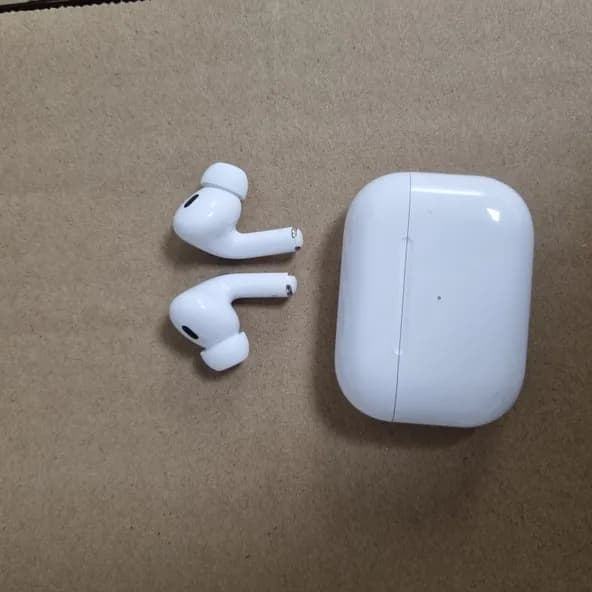 Airpods pro 2 (Type-C） - Image 3
