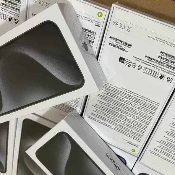 iPhone 15 Pro max - Image 4