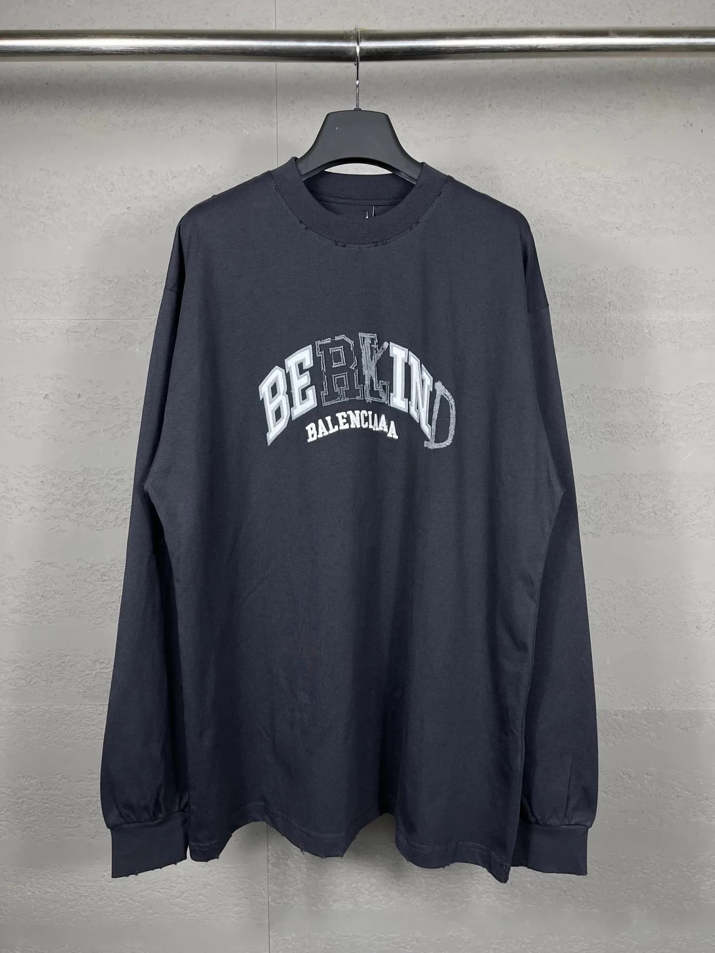 Balenciaga Bekind Longsleeve