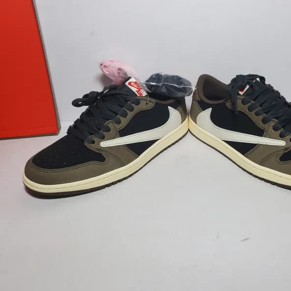 Travis Scott x Air Jordan 1 ​Low OG SP-T - Image 6