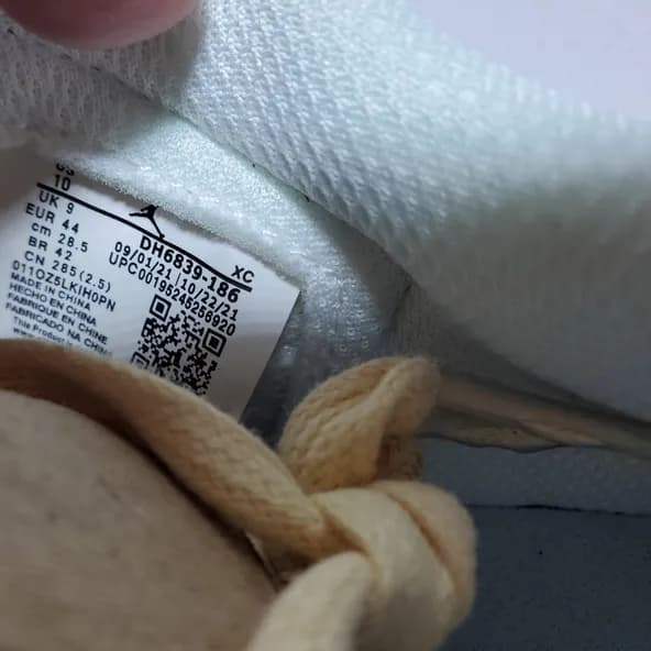 Travis Scott x Air Jordan 1 Low White Blue - Image 6