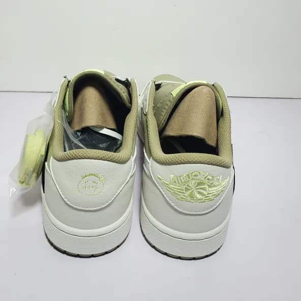 Travis Scott x Air Jordan 1 ​Low Golf Olive - Image 5