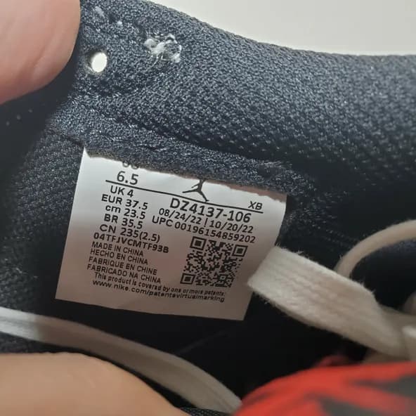 Travis Scott x Air Jordan 1 Low OG Olive - Image 2