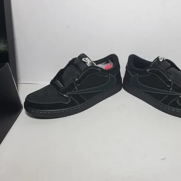 Travis Scott x Air Jordan 1 ​Low Black Phantom - Image 6