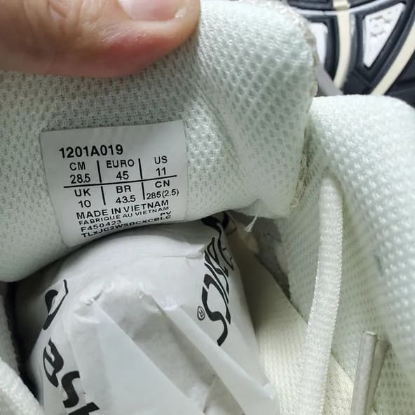 Asics Gel Kayano 14 ​Silver Cream - Image 2