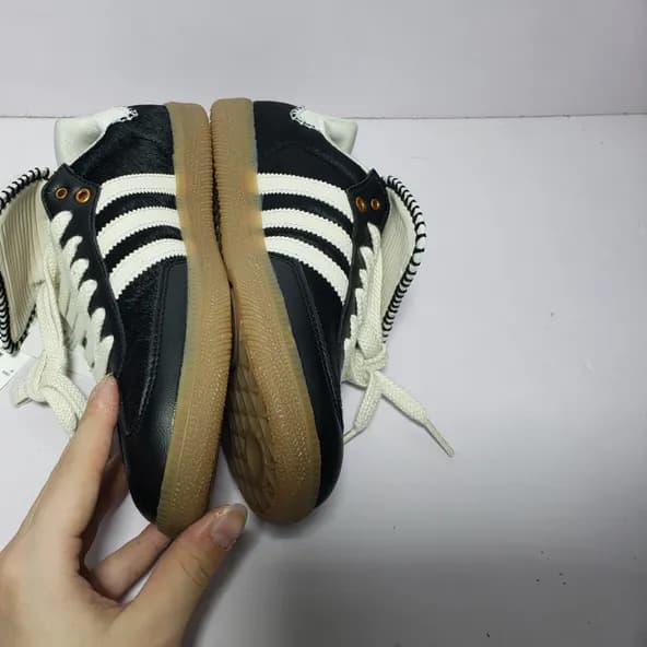 Originals Samba Vegan ​OG Black Horse Hair - Image 5