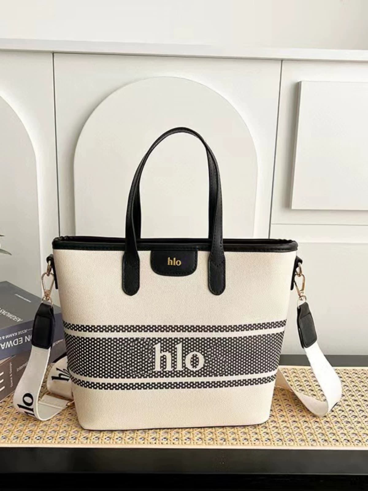 Portable messenger bag canvas lightweight large capacity popular new retro women's bag factory direct sales hot style women's bag - OopBuy Spreadsheet