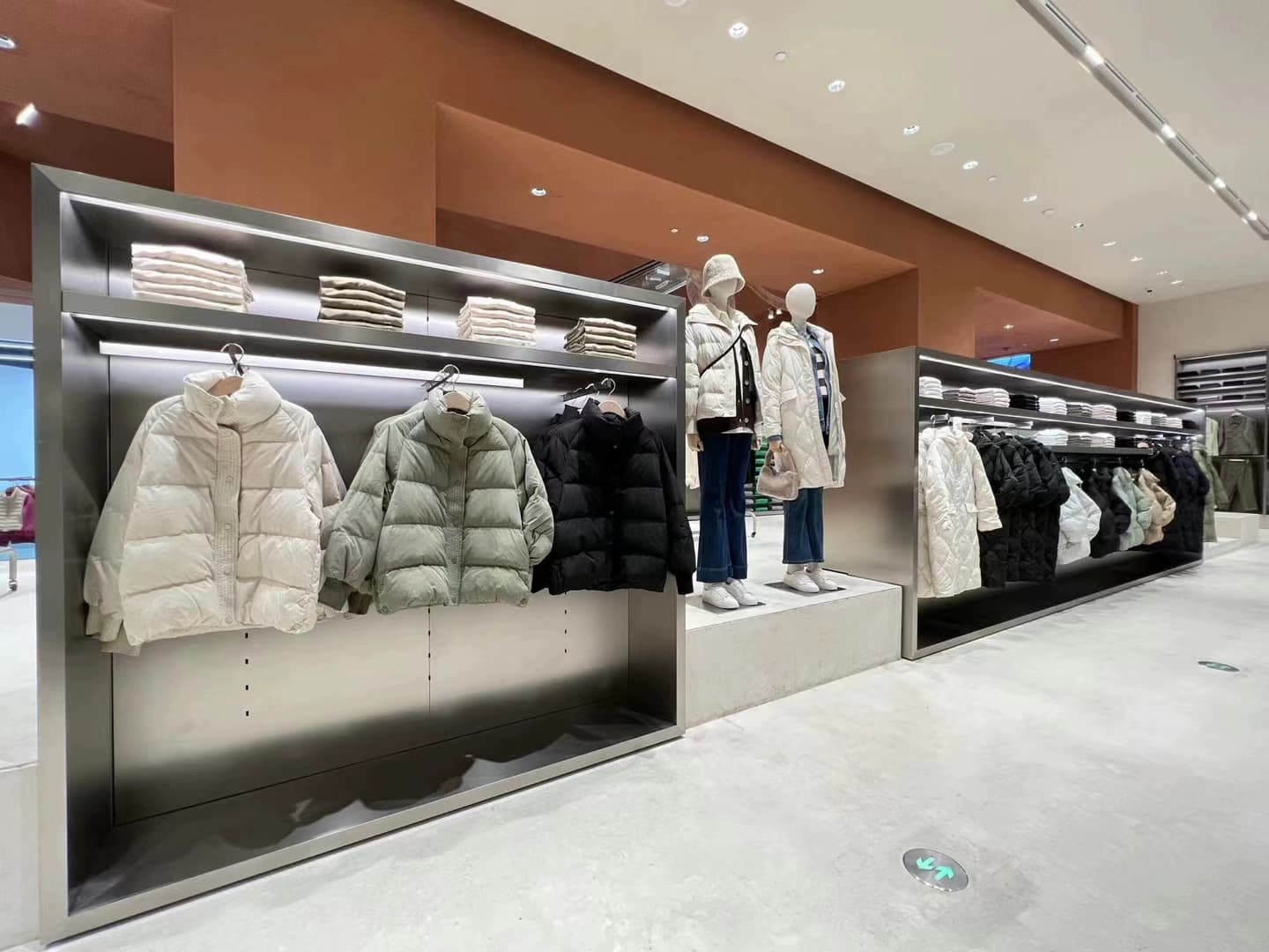 Fashionable white shoes - OopBuy Spreadsheet