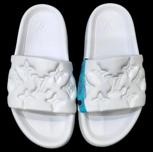 LOUIS VUITTON SLIPPERS