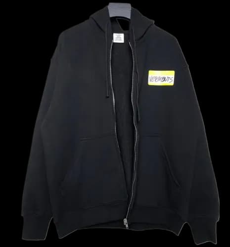VETEMENTS NAME TAG ZIP UP