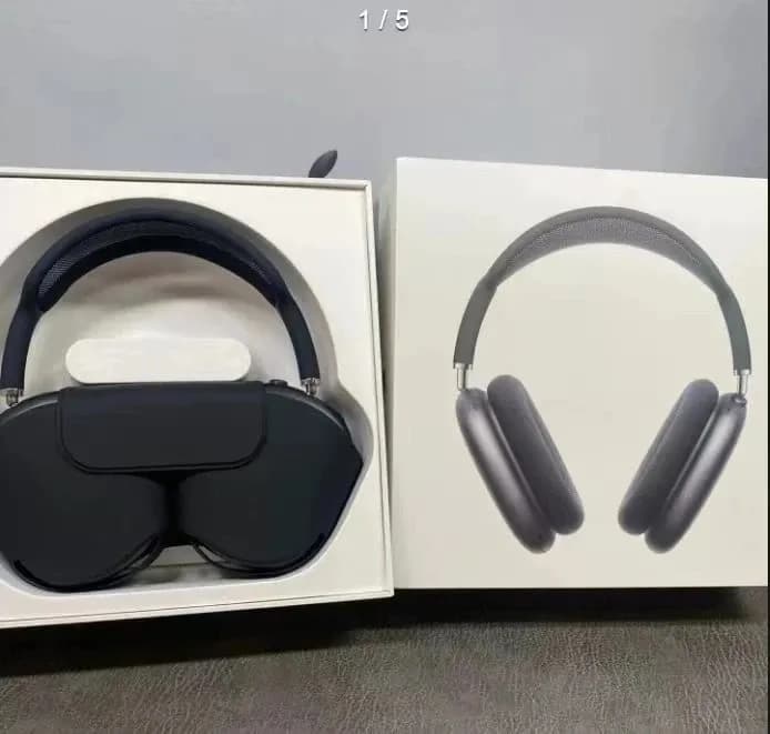 Airpods Max Black with noise cancellation