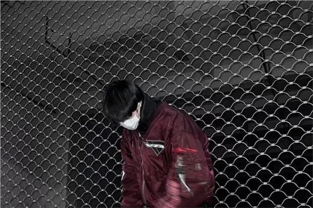 Vetements Bomber 2 Colorways