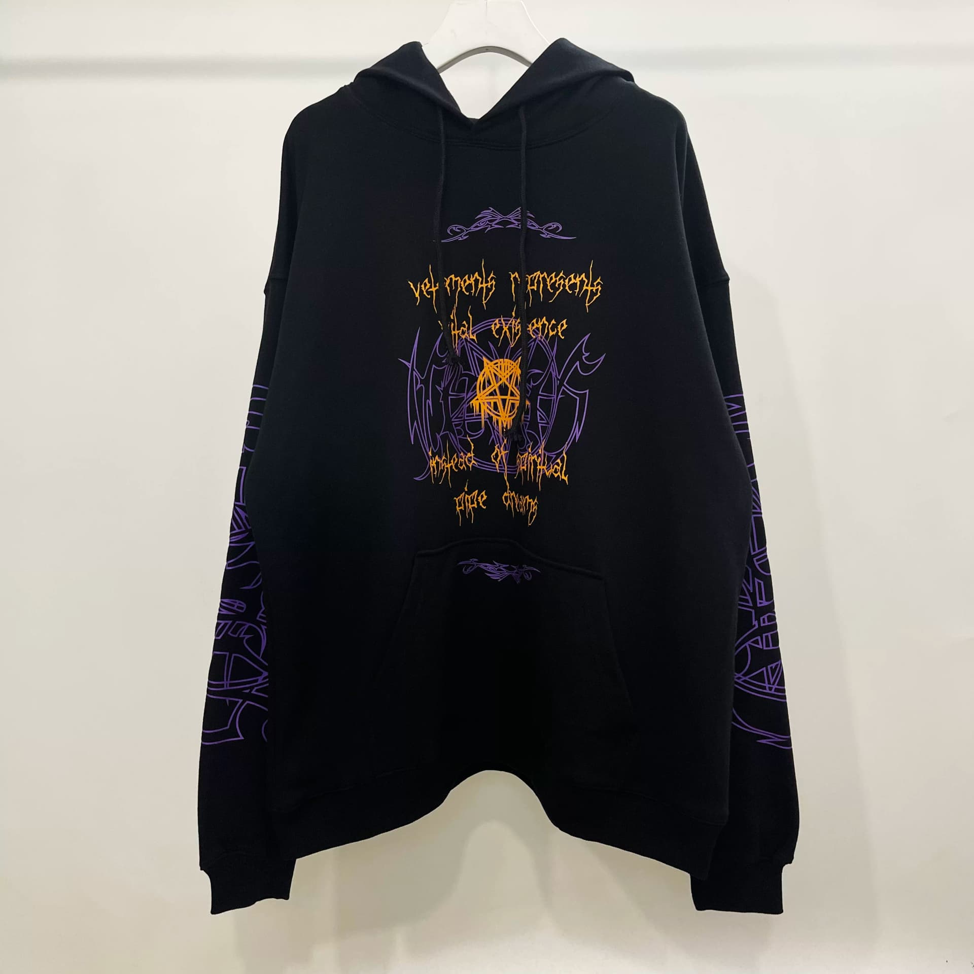 VETEMENTS 2023FW Vital Existence