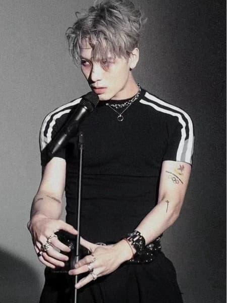 Balenciaga Sporty B Shrunk Tee - OopBuy Spreadsheet