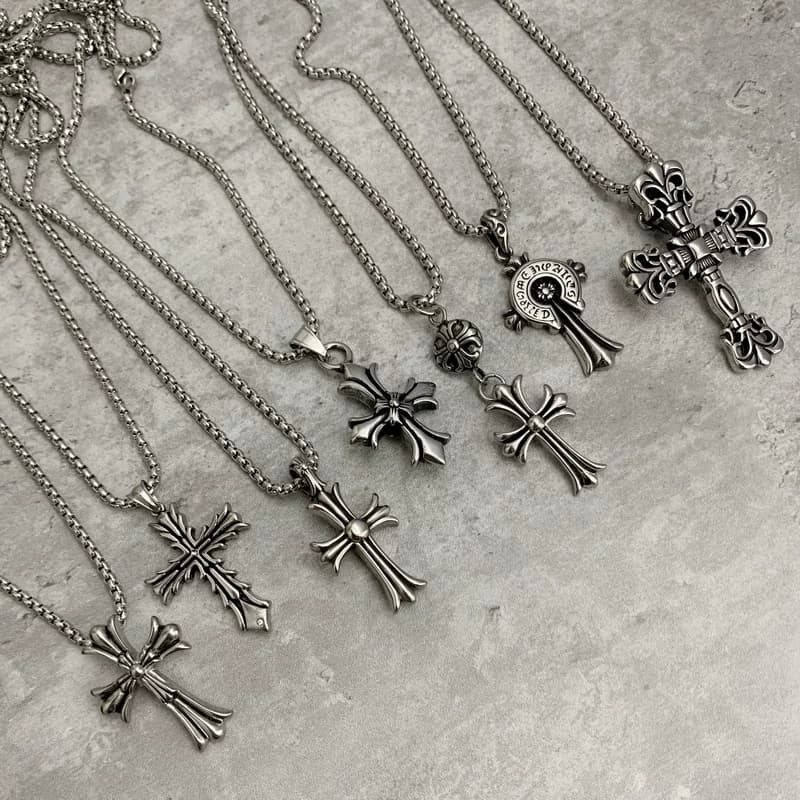 American trendy necklace for men and women, retro high street, ins cross pendant, niche high-end sweater accessories