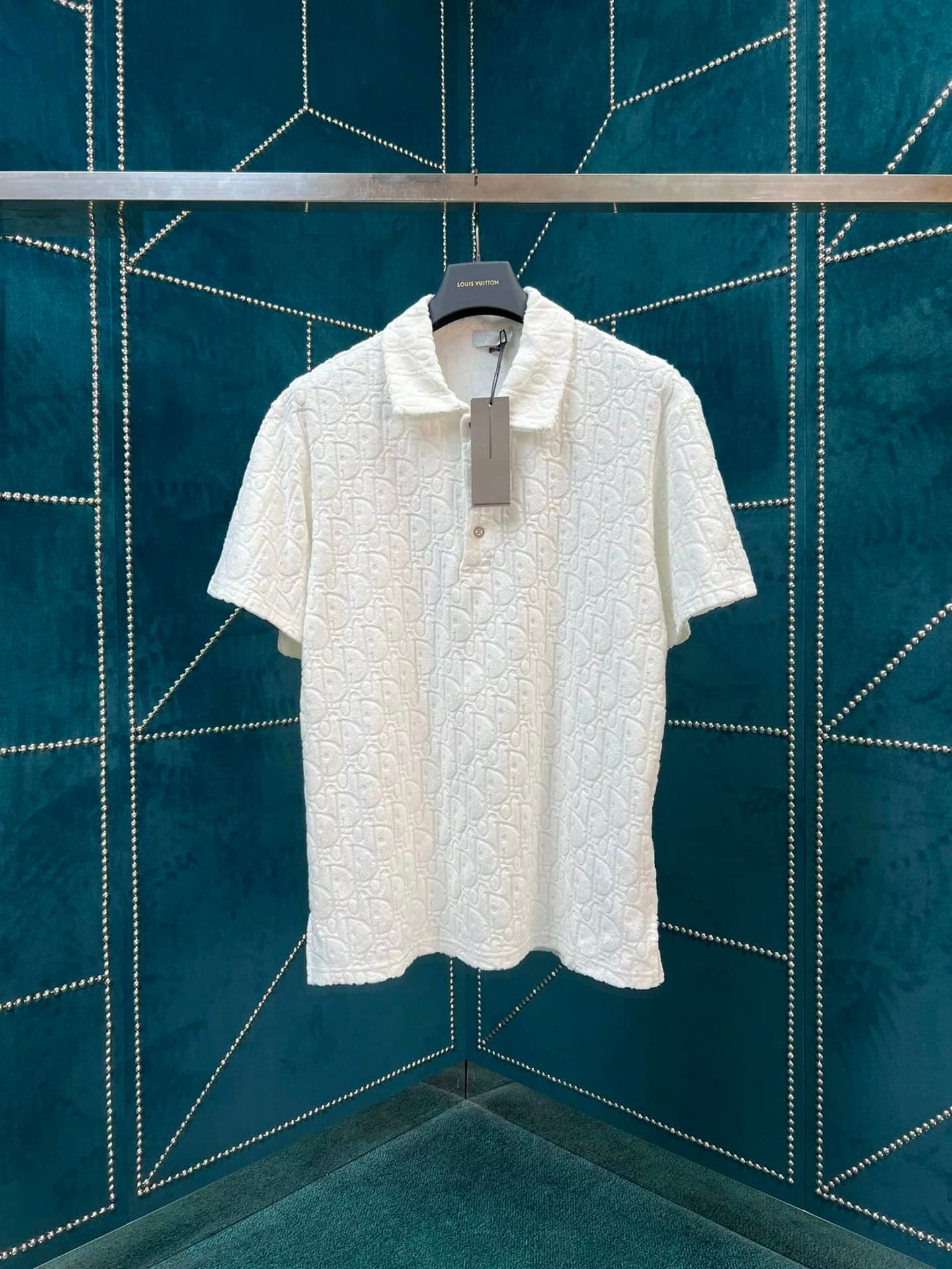 D*or's new polo shirt features the iconic Oblique print