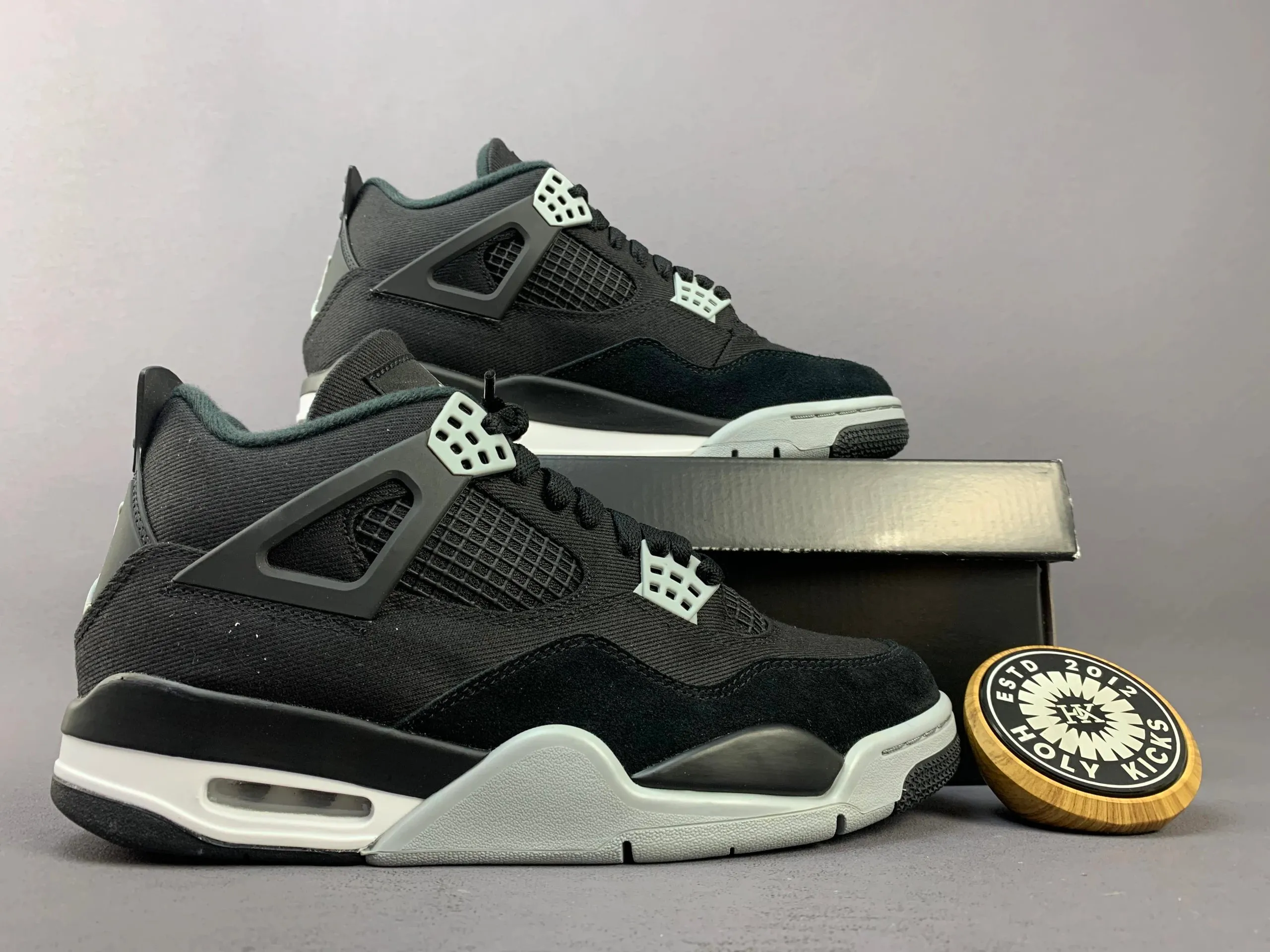 Jordan 4 Black Canvas