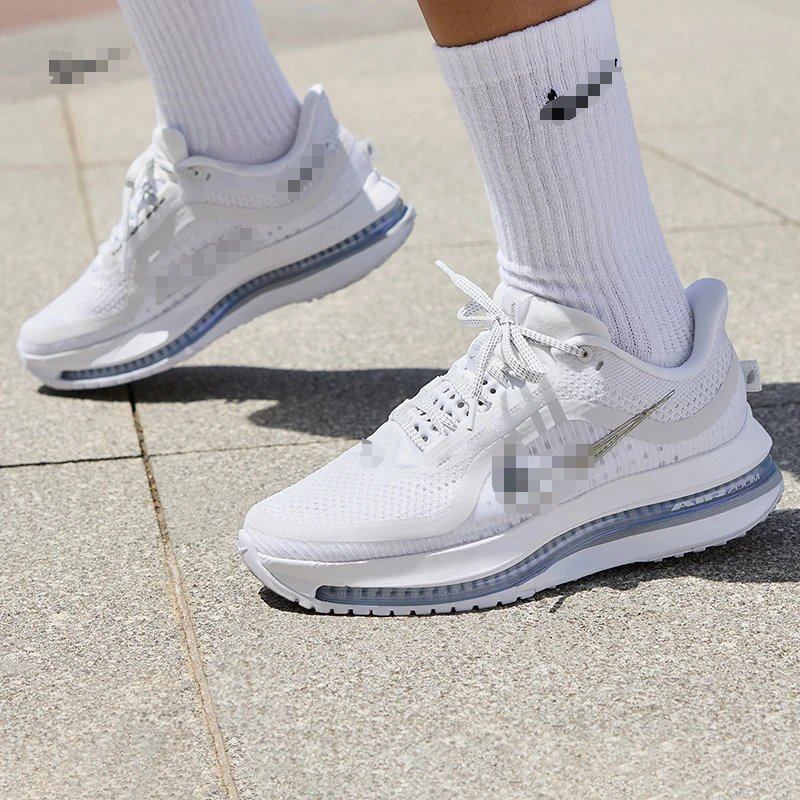 NK-Style Zoom Mesh Runners